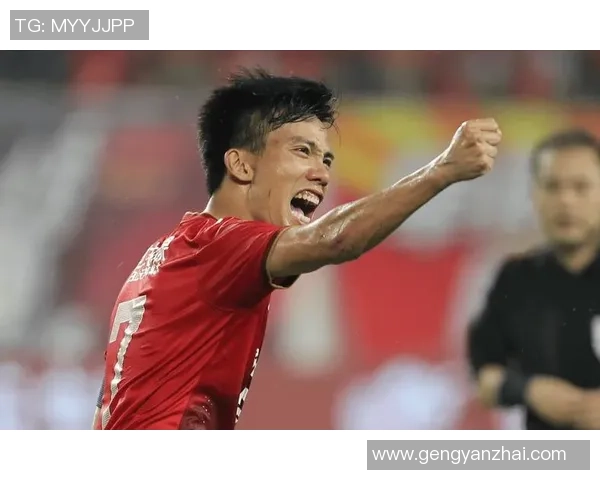 广州队鏖战再起巅峰对决激燃绿茵引爆球迷激情时刻