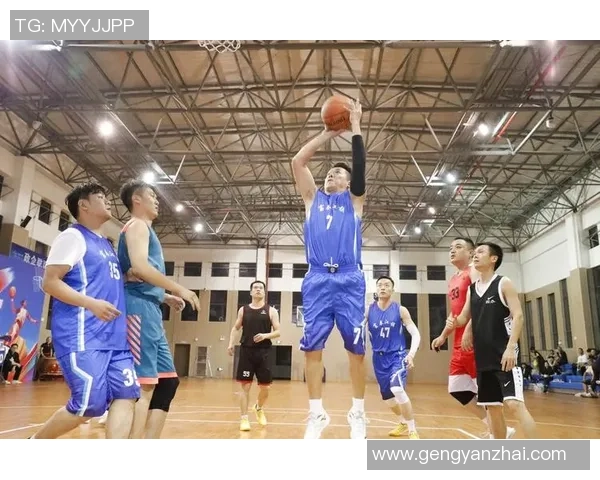 篮球点燃青春激情凝聚团队力量书写拼搏与梦想新篇章 篮球点燃青春激情凝聚团队力量书写拼搏与梦想新篇章